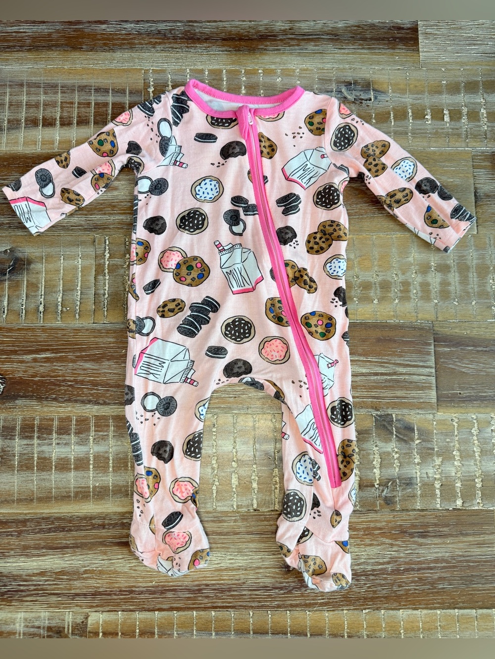 Mud Pie Bamboo Viscose zippy footie milk cookies n cream pajamas size 3-6 months